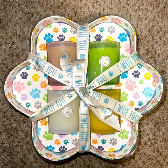 Other - Dog lovers candle set!!